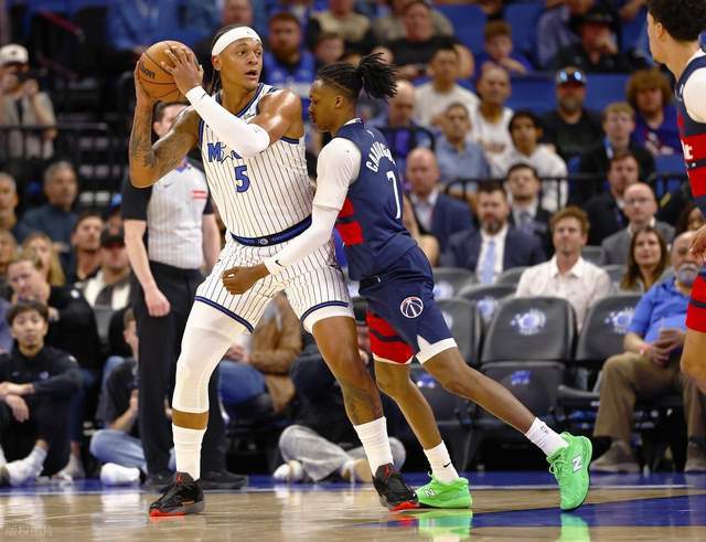 pulse-kaiyun.com-爱德华兹41分无缘今日最佳，因为越来越妖的詹姆斯狂砍4个历史第1